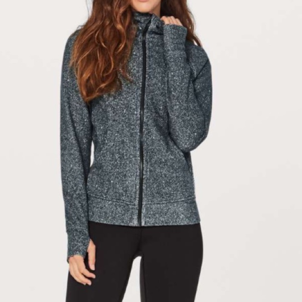Lululemon Scuba Hoodie *Light Cotton Fleece
Luminesce Splatter White Black